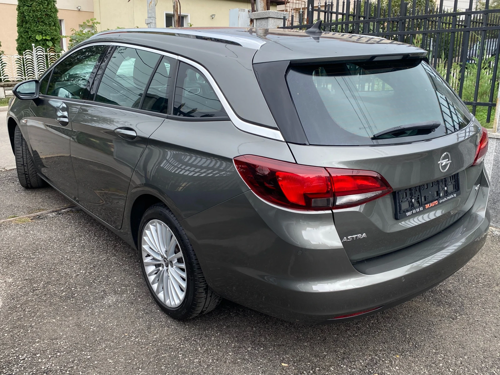 Opel Astra 1.6D-AUTOMAT-2018г-EURO6D-COSMO-NAVI-136ks-PDC-LED - изображение 4