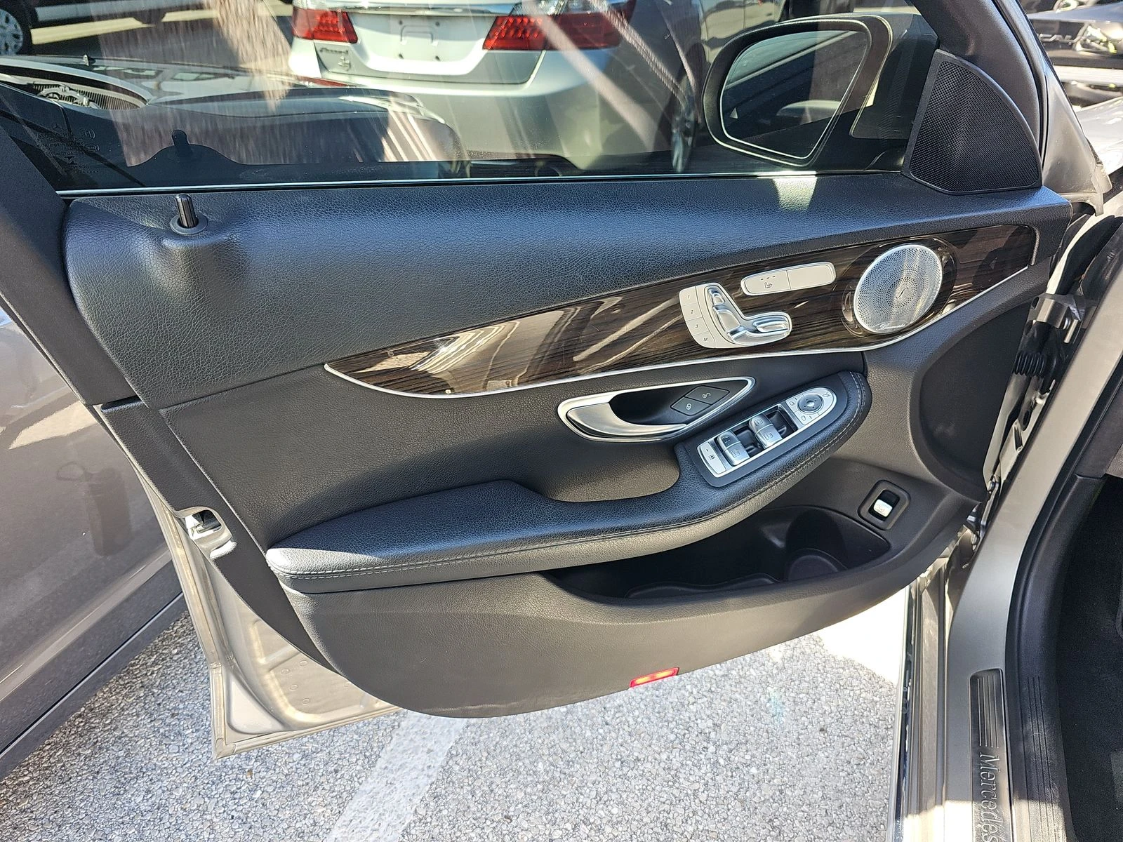 Mercedes-Benz C 300 Premium* 4matic* ПОДГРЕВ* KEYLESS* BURMERSTER - изображение 7