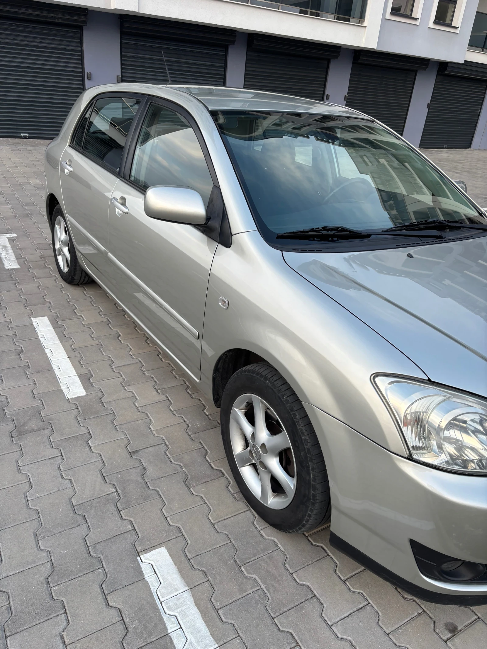 Toyota Corolla 1.4 D4D, снимка 3 - Автомобили и джипове - 53712136