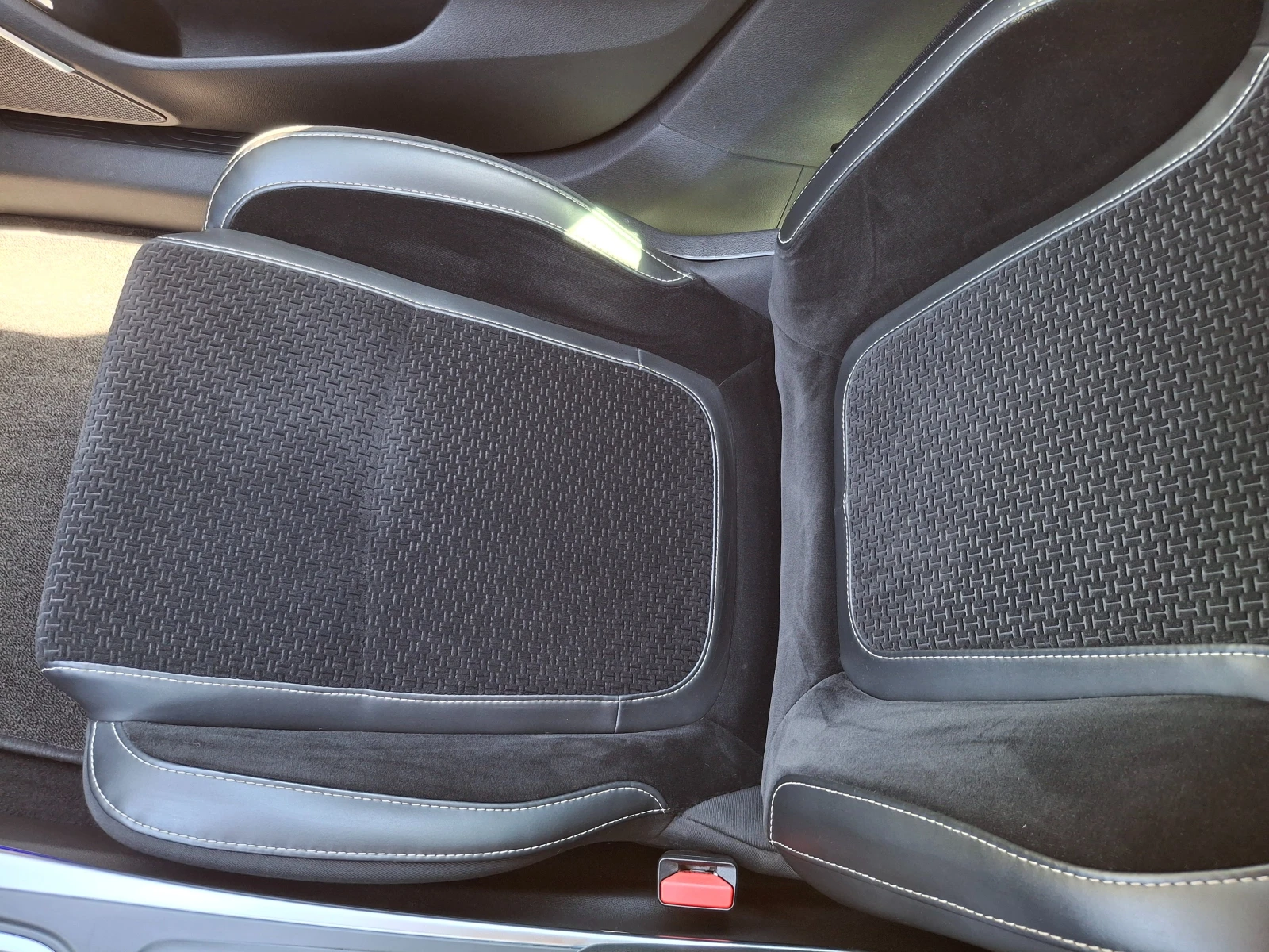 Renault Megane IV, снимка 14 - Автомобили и джипове - 54053629