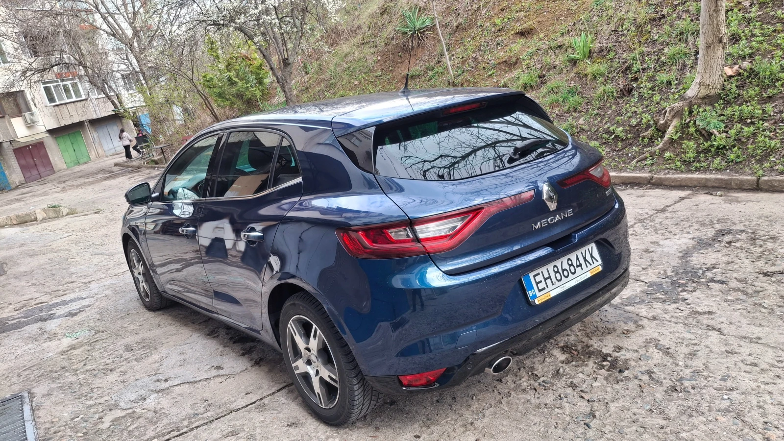 Renault Megane IV, снимка 4 - Автомобили и джипове - 54053629