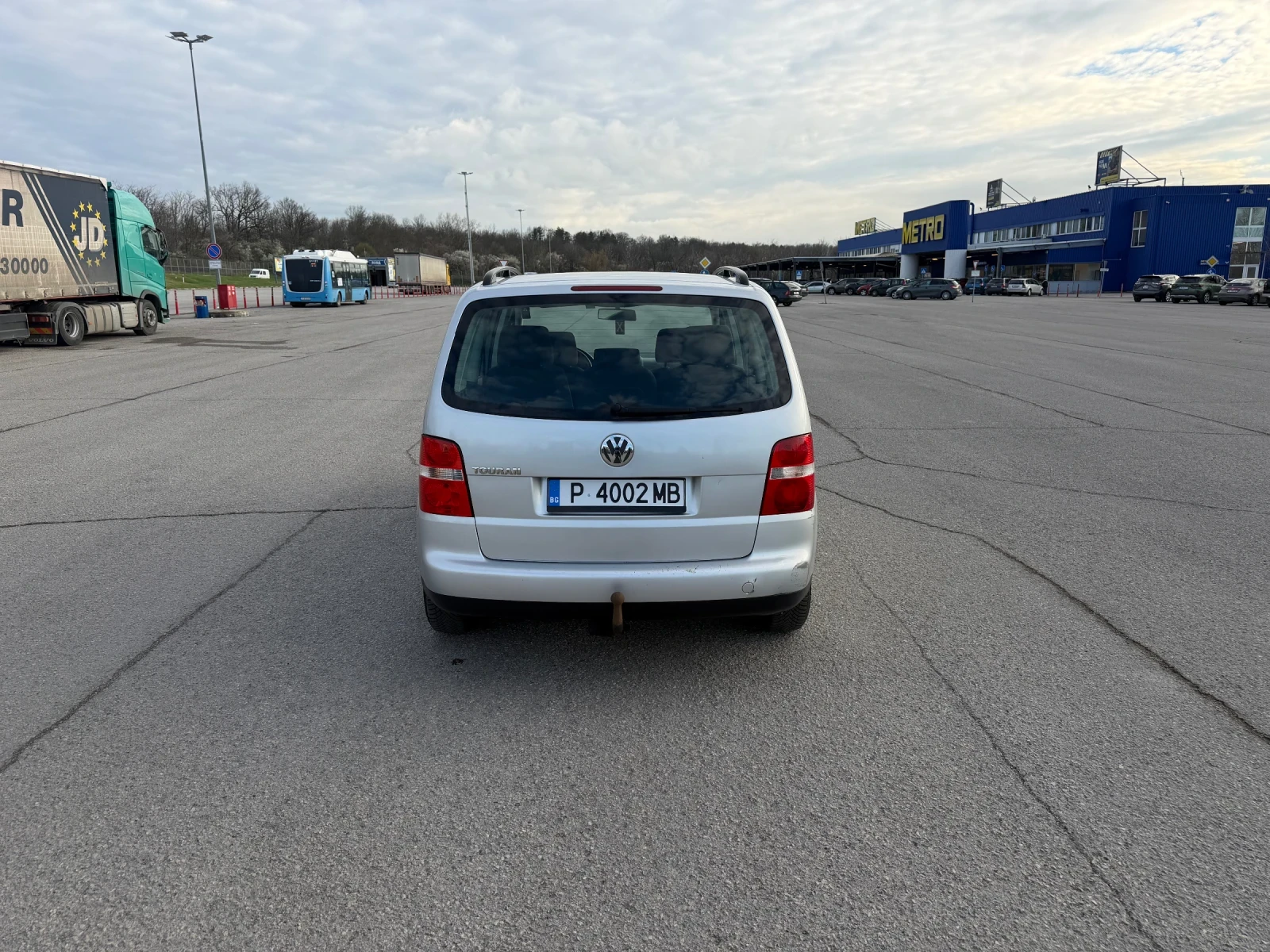 VW Touran 1.6i/КЛИМАТИК!ТОП СЪСТОЯНИЕ/АВСТРИЯ!, снимка 5 - Автомобили и джипове - 54083742