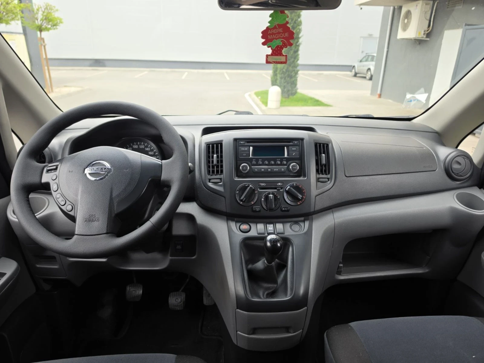 Nissan e-NV200 7 места, климатик , снимка 11 - Автомобили и джипове - 54352793