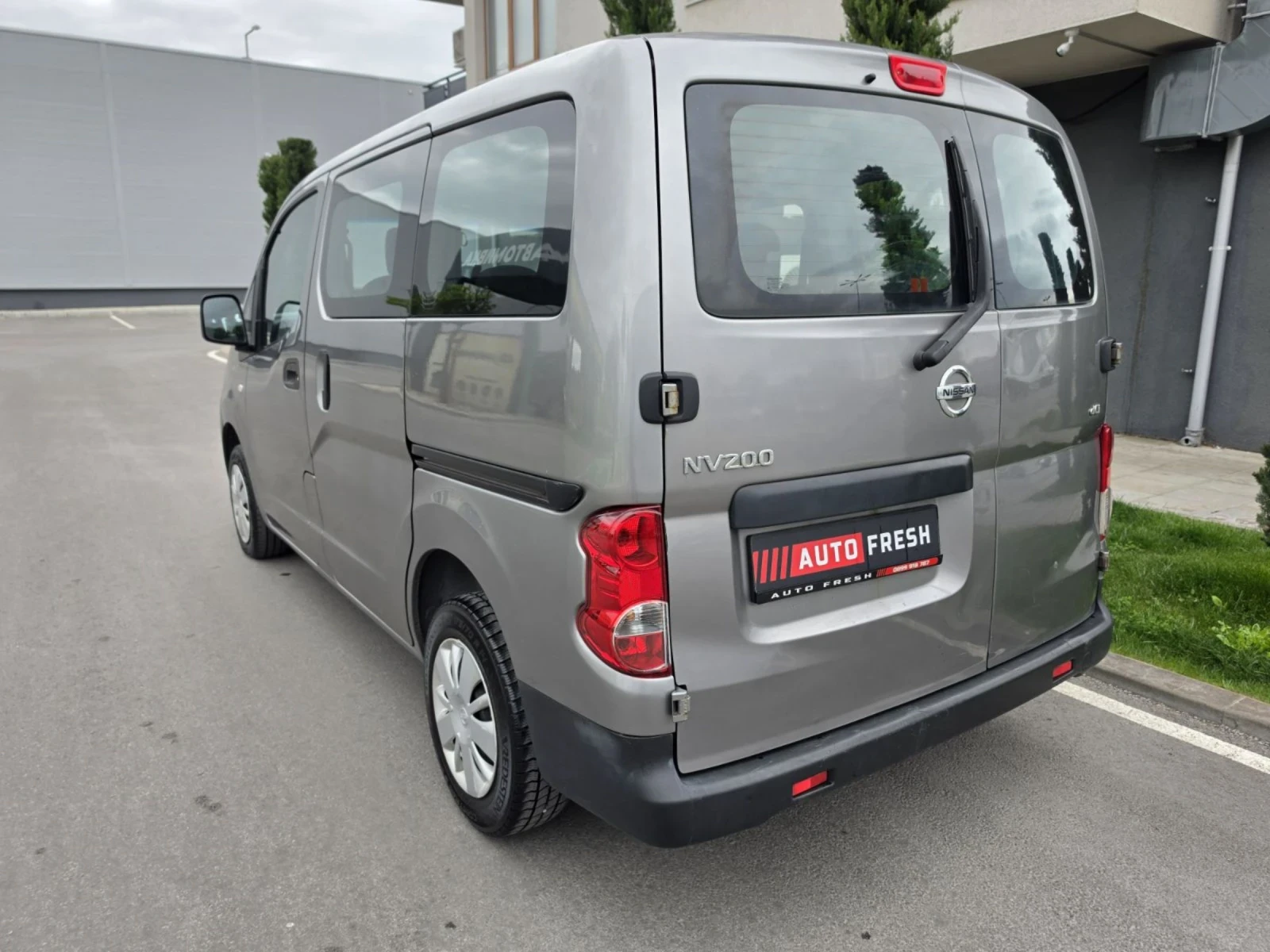 Nissan e-NV200 7 места, климатик , снимка 5 - Автомобили и джипове - 54352793
