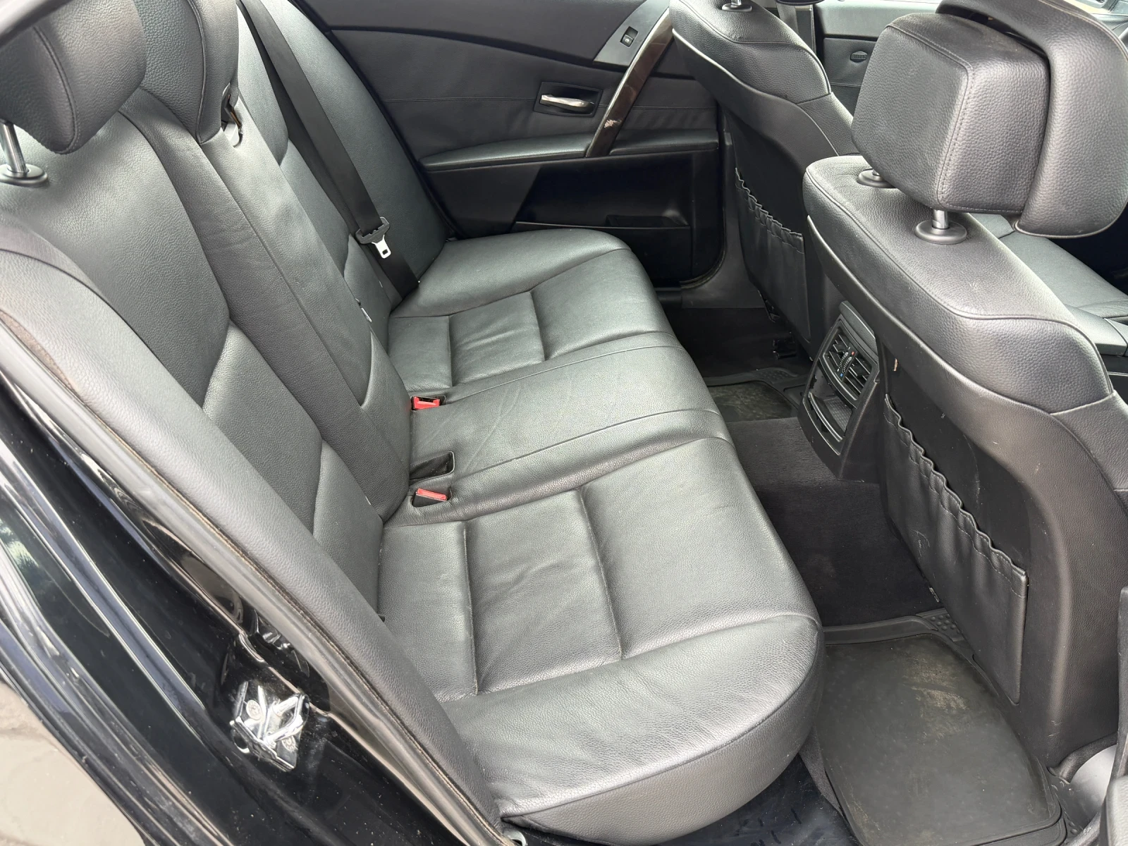 BMW 530 D* 2006г* M Pack* Топ Състояние* Автоматик* , снимка 12 - Автомобили и джипове - 54381302
