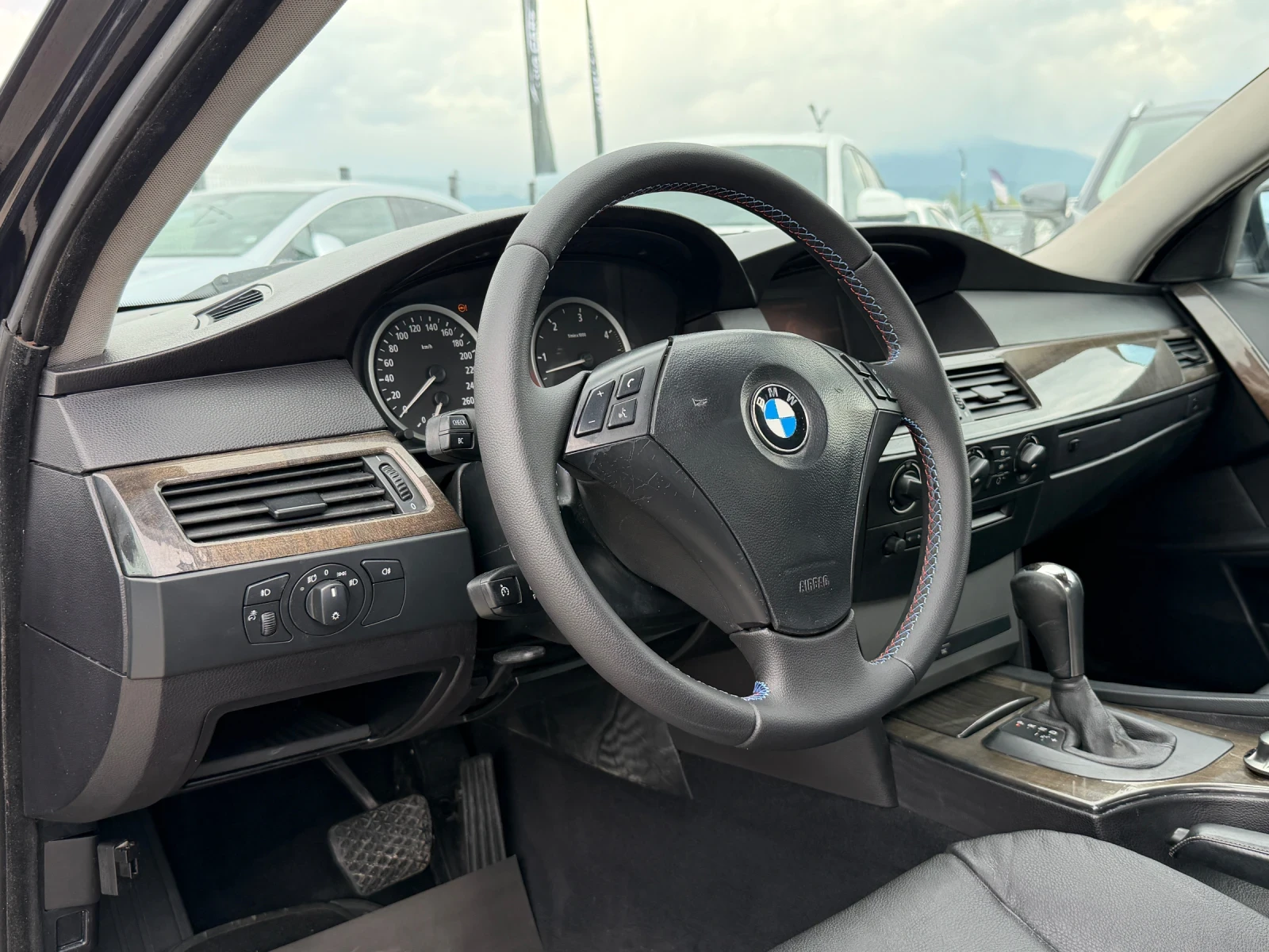 BMW 530 D* 2006г* M Pack* Топ Състояние* Автоматик* , снимка 8 - Автомобили и джипове - 54381302