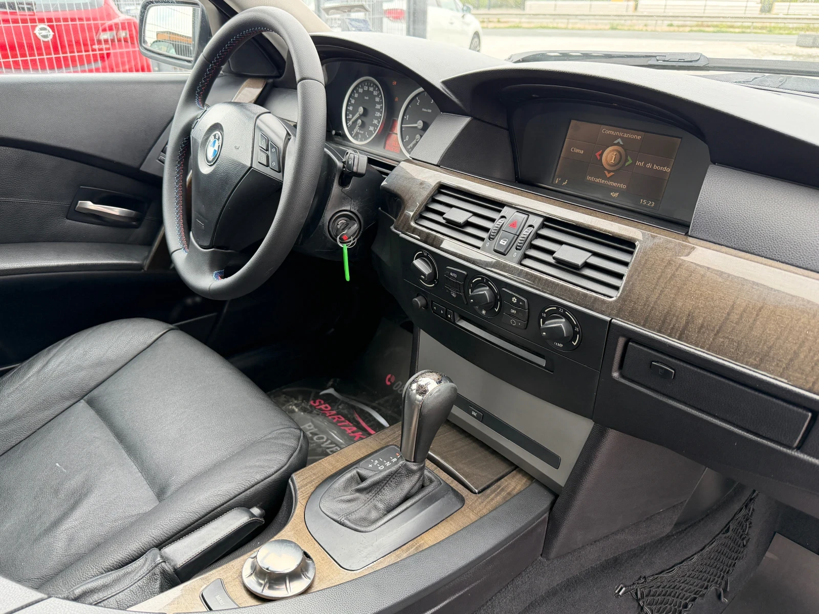 BMW 530 D* 2006г* M Pack* Топ Състояние* Автоматик* , снимка 14 - Автомобили и джипове - 54381302
