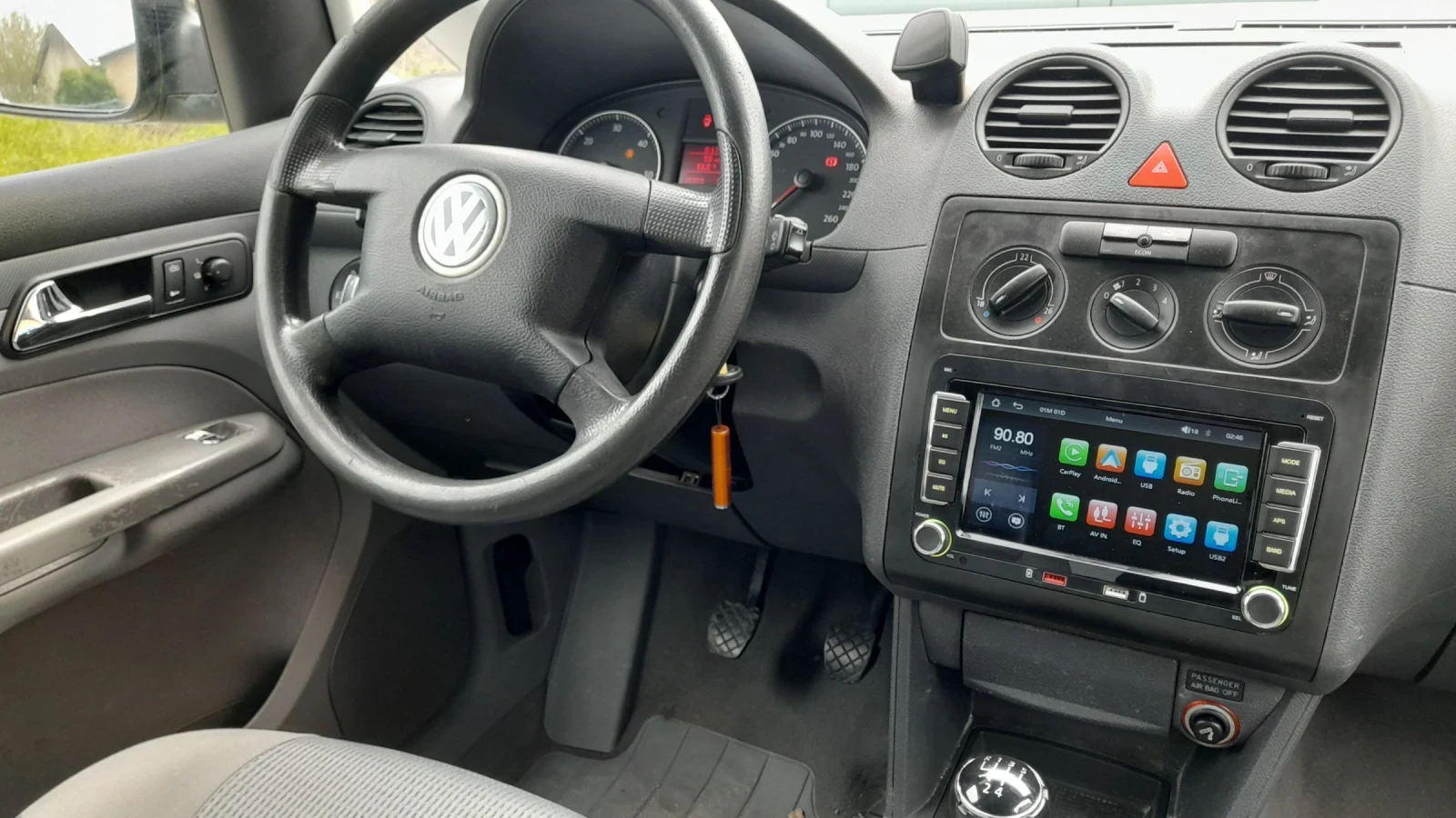 VW Caddy 1.9TDI 105kc Klima Navi , снимка 9 - Автомобили и джипове - 54488849