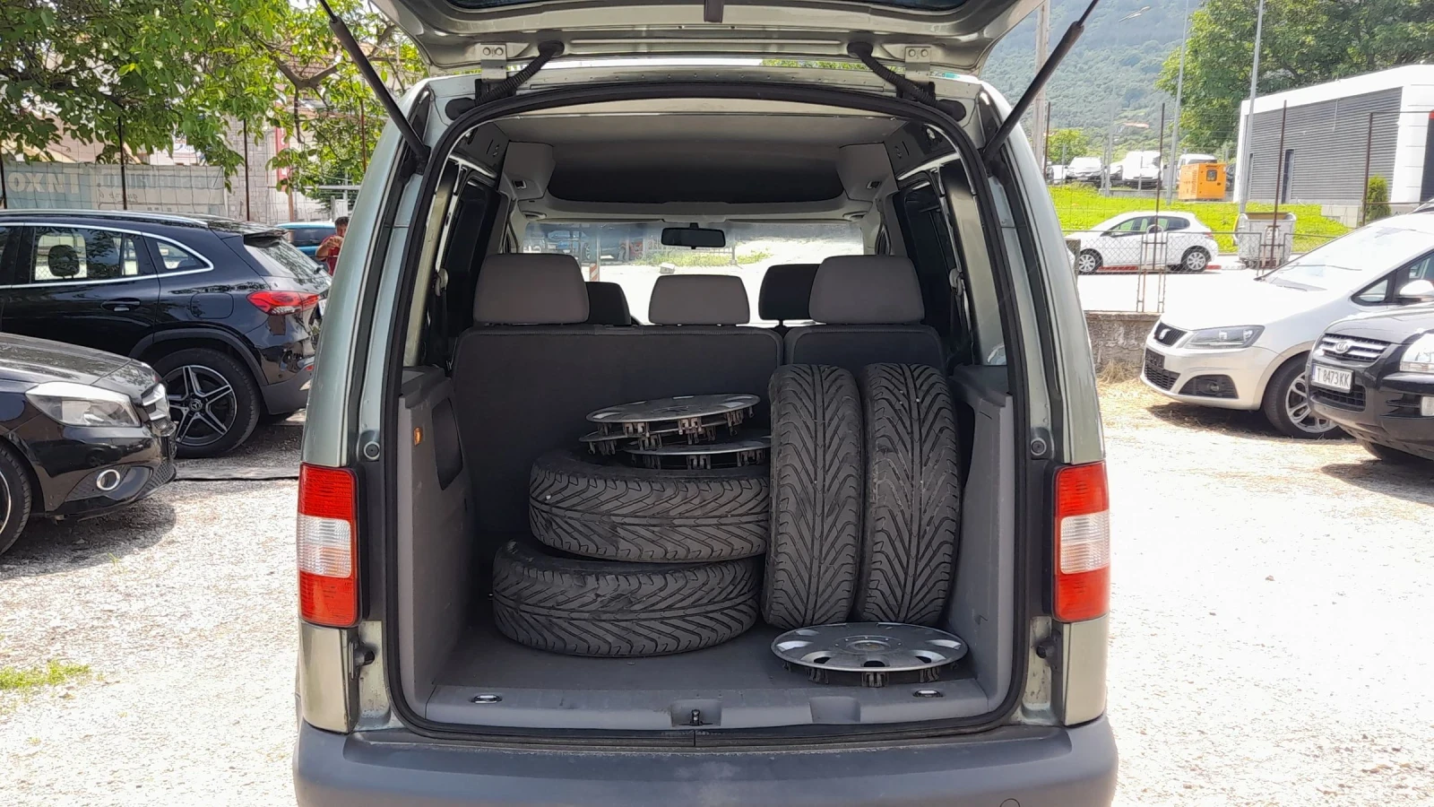 VW Caddy 1.9TDI 105kc Klima Navi , снимка 8 - Автомобили и джипове - 54488849