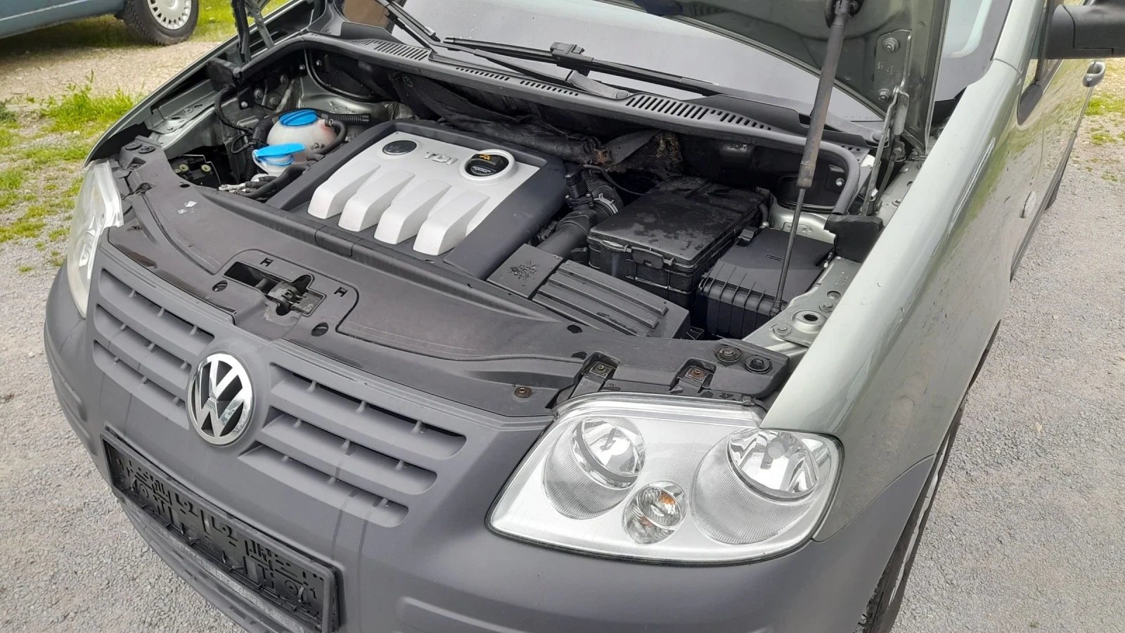VW Caddy 1.9TDI 105kc Klima Navi , снимка 13 - Автомобили и джипове - 54488849