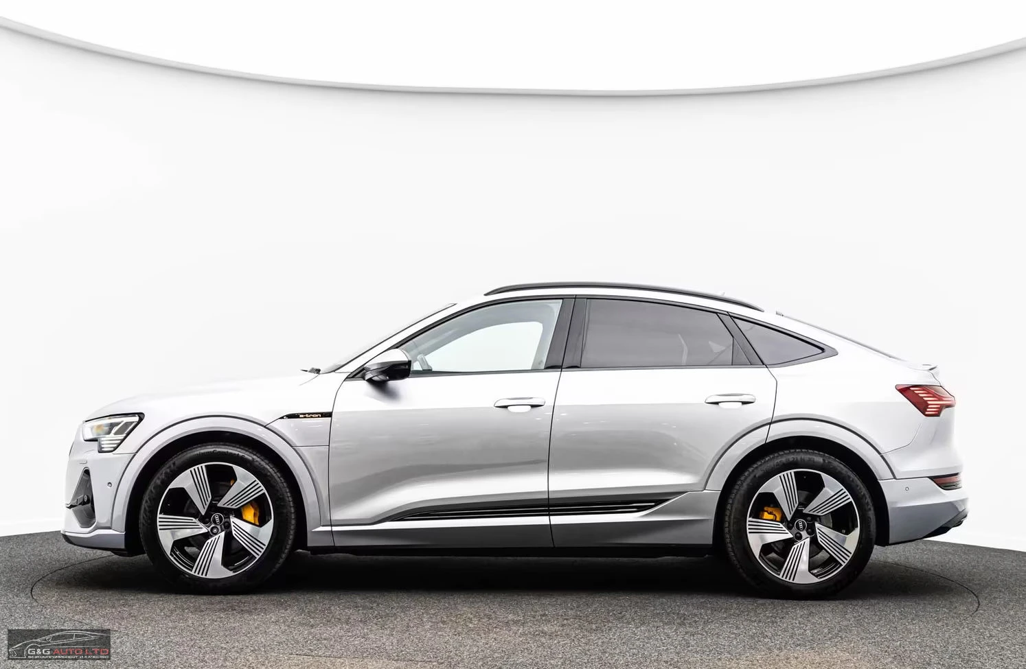 Audi E-Tron 55/SPORTBACK/2X-SLINE/BLACKOPT/360/B&O/PANO/407z | Mobile.bg � ����������� 4