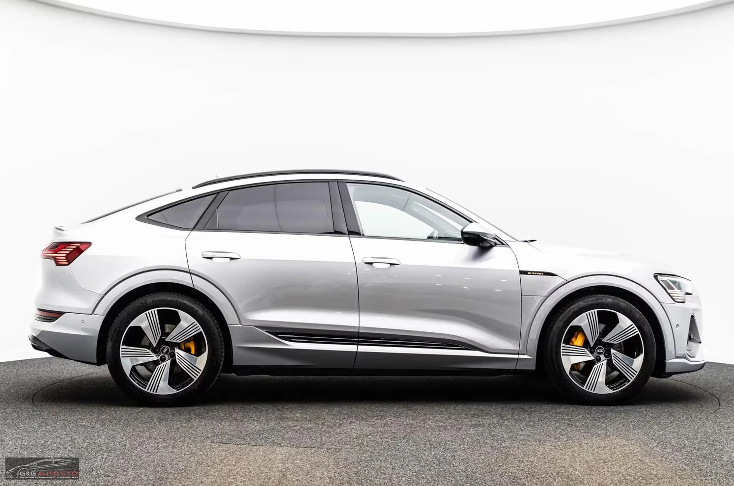 Audi E-Tron 55/SPORTBACK/2X-SLINE/BLACKOPT/360/B&O/PANO/407z | Mobile.bg � ����������� 6