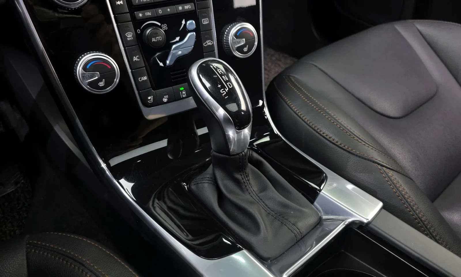 Volvo V60 Cross Country T5 AWD | Mobile.bg � ����������� 12