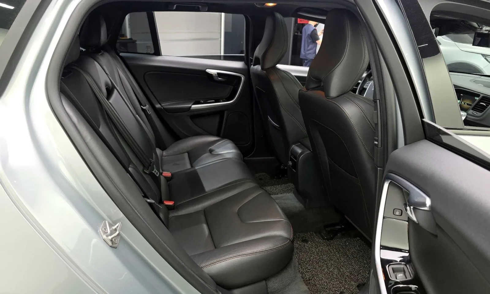 Volvo V60 Cross Country T5 AWD | Mobile.bg � ����������� 14