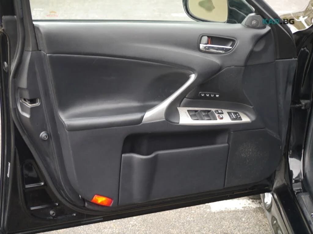 Lexus IS F * V8* КОЖА* ПОДГРЕВ* NAVI* ШИБИДАХ* , снимка 8 - Автомобили и джипове - 54752981