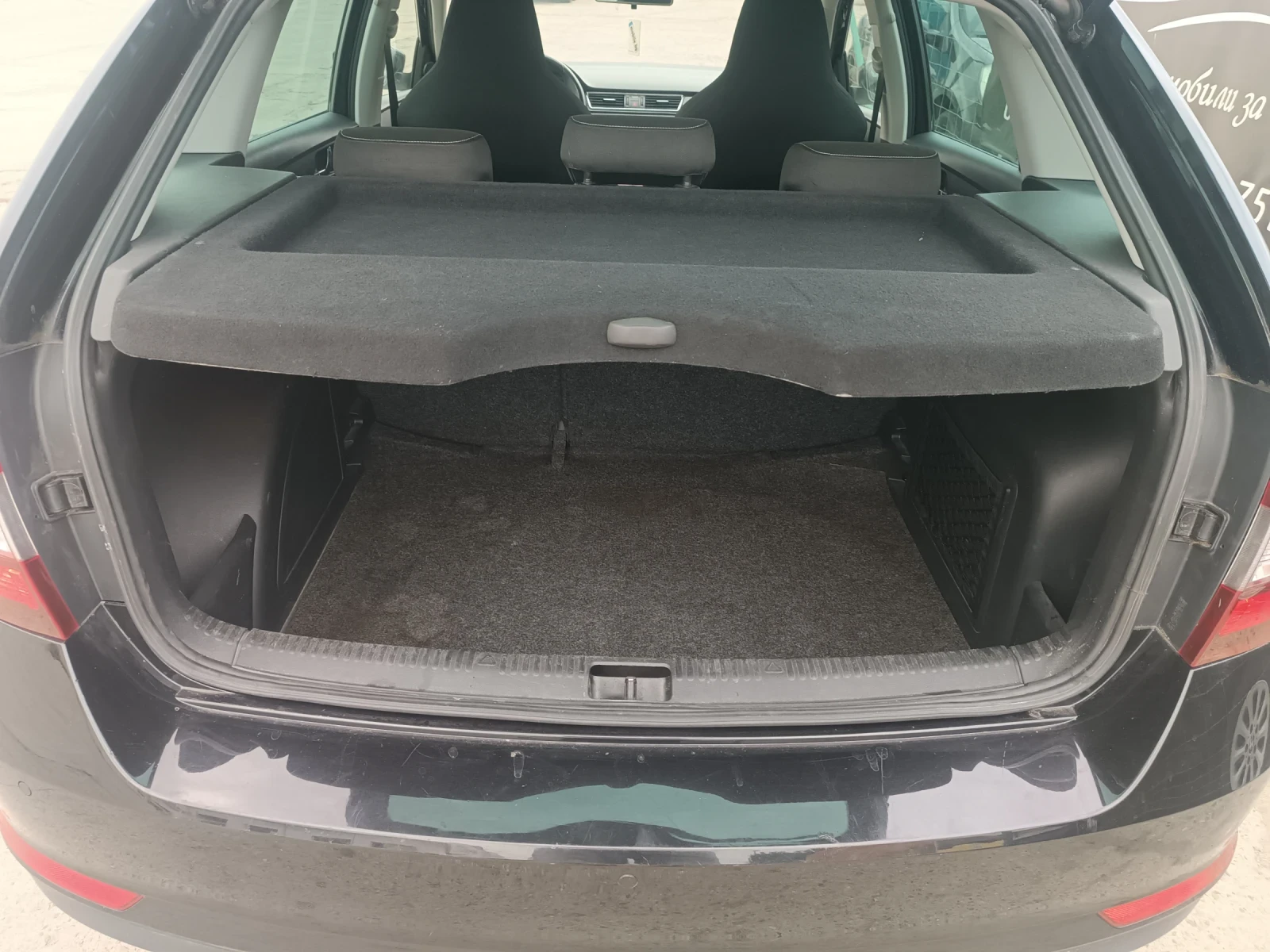 Skoda Rapid 1, 6 tDi, ПЕРФЕКТНА, ЛИЗИНГ , снимка 5 - Автомобили и джипове - 54829556