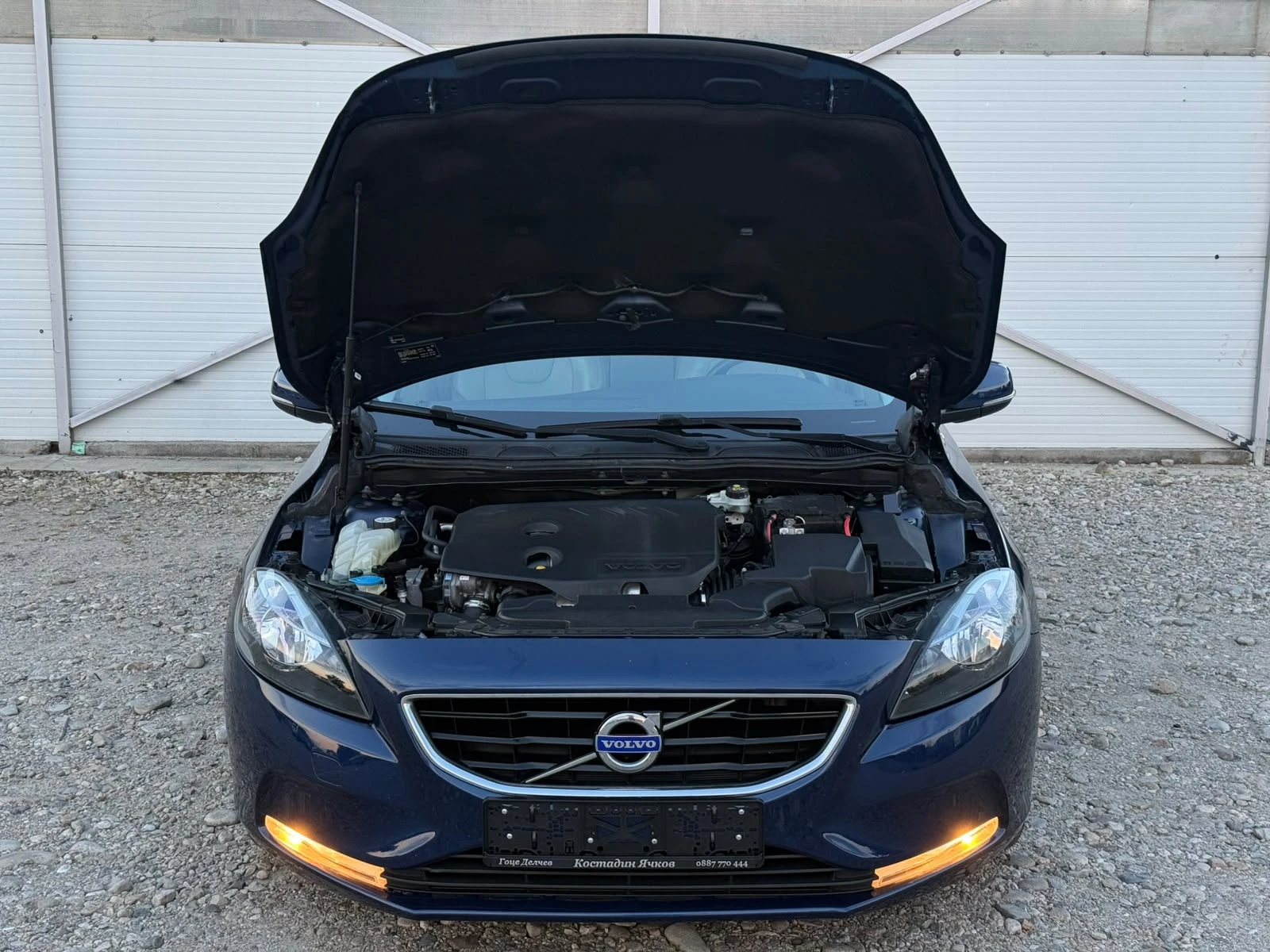 Volvo V40 1.6D D2/Ocean Race/Камера/История/Собствен лизинг, снимка 15 - Автомобили и джипове - 54845452