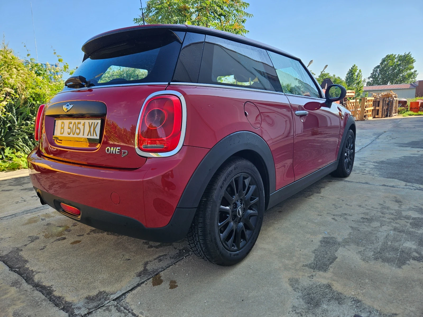 Mini One 1.5 turbo/95hp/JCW pack, снимка 3 - Автомобили и джипове - 55071778