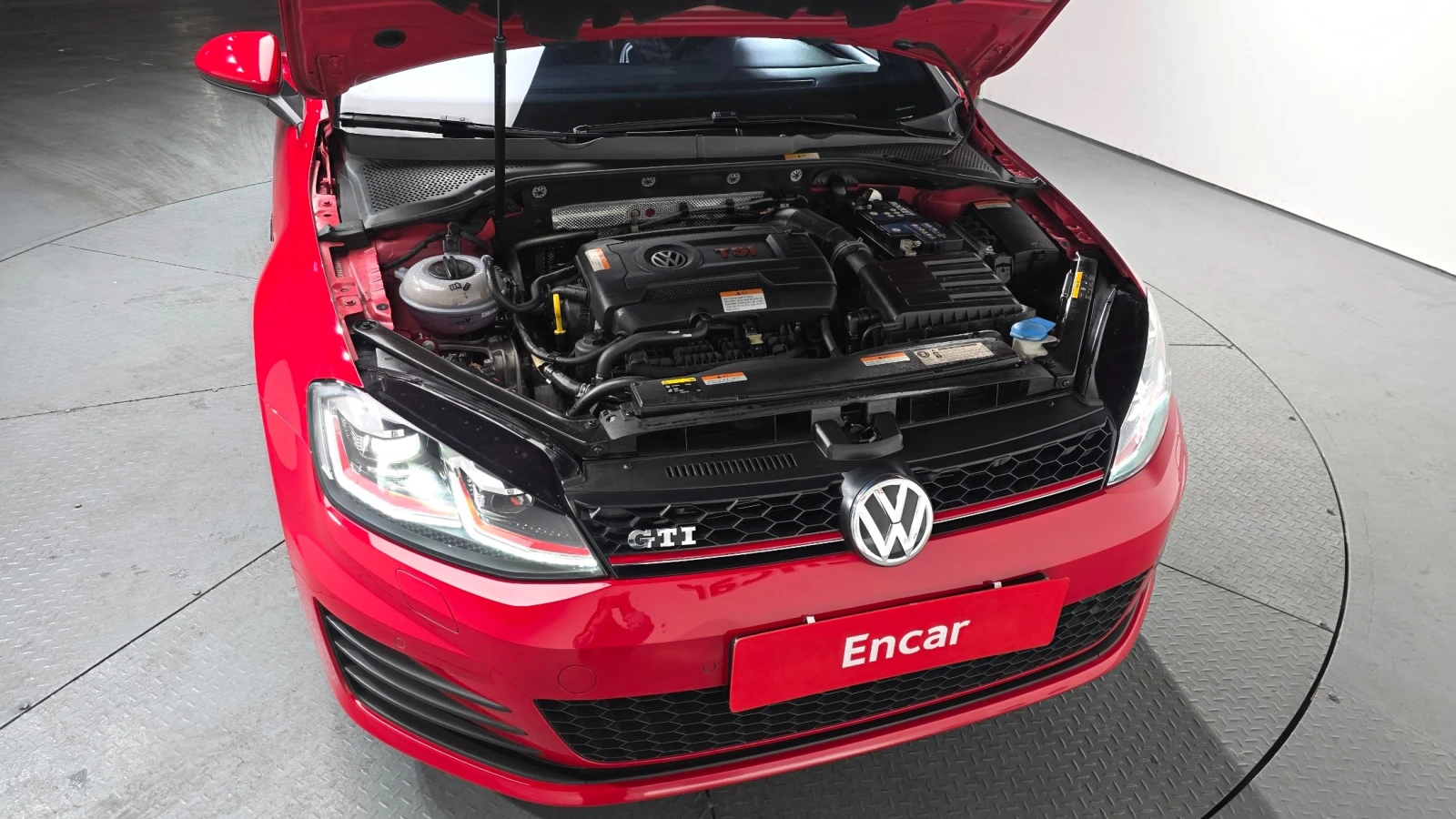 VW Golf GTI 2.0 TSI DSG | Шибедах | Камера | Keyless, снимка 4 - Автомобили и джипове - 55333213
