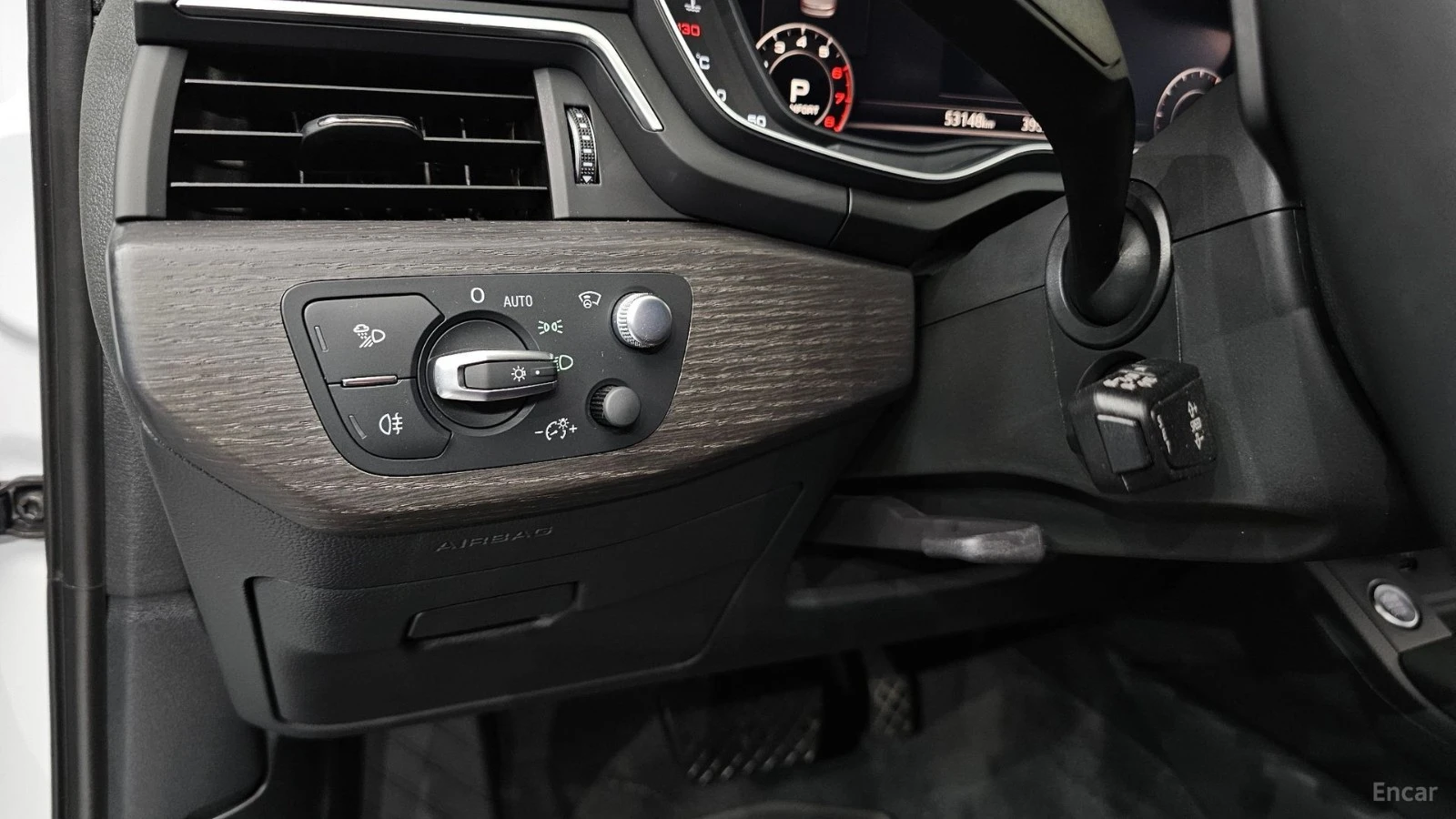 Audi A4 40 TFSI QUATTRO PREMIUM, снимка 13 - Автомобили и джипове - 55435868