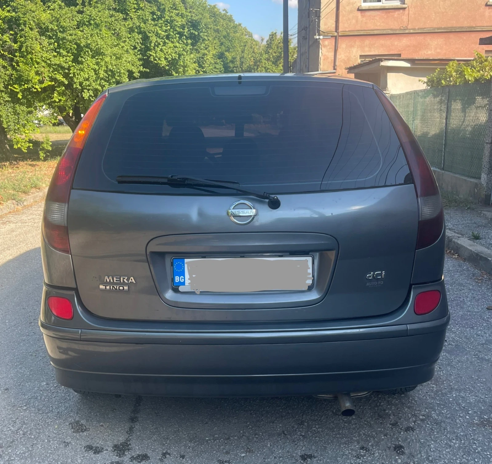 Nissan Almera tino 2.2 DCI, снимка 4 - Автомобили и джипове - 55854516