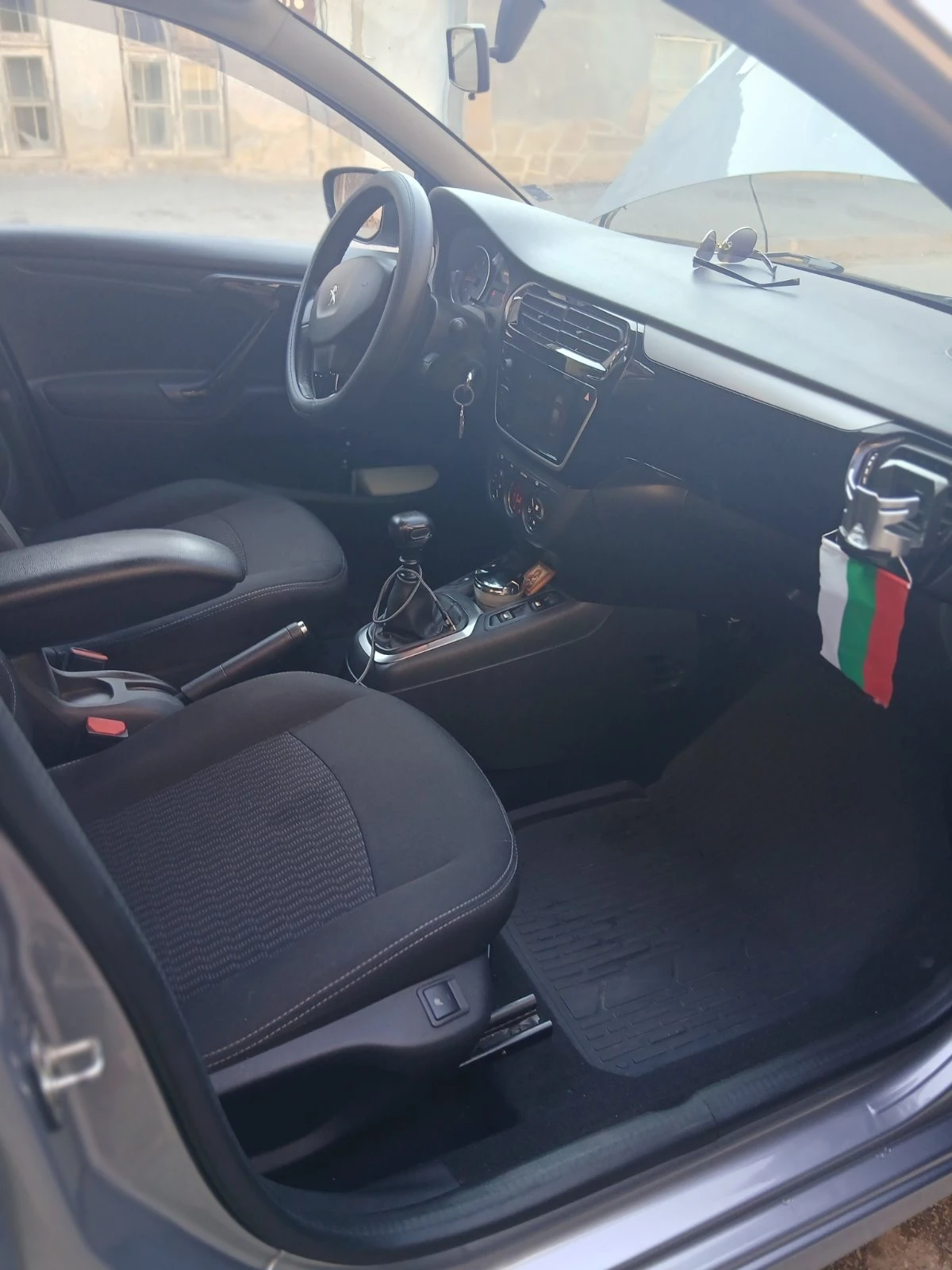 Peugeot 301, снимка 7 - Автомобили и джипове - 55859403