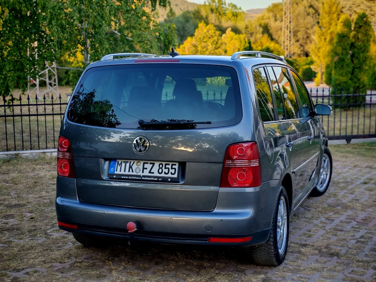 VW Touran 1.9TDI(105)* 6-СКОРОСТИ* FACELIFT* НОВ ВНОС* , снимка 6 - Автомобили и джипове - 55931137
