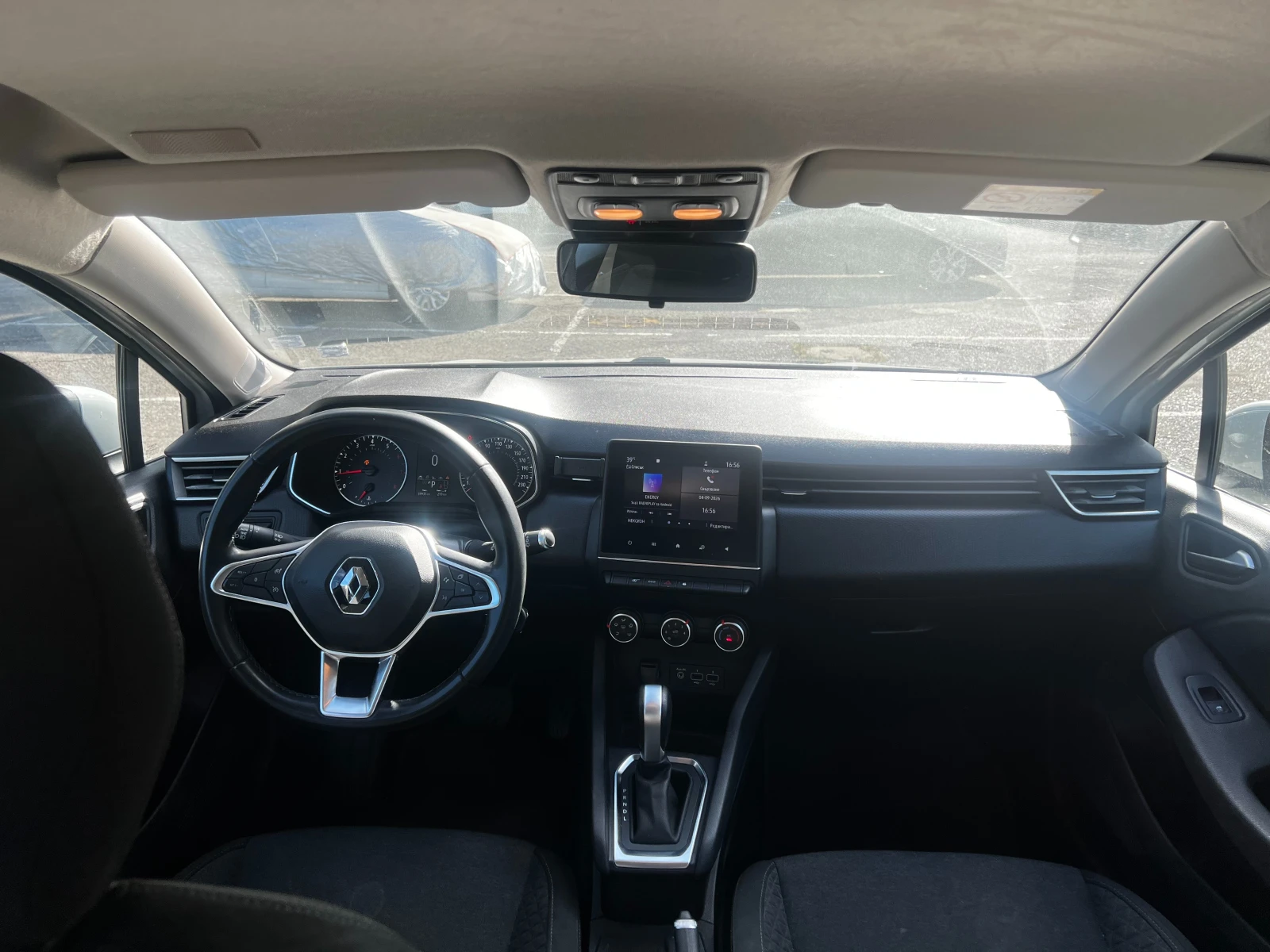 Renault Clio V, снимка 14 - Автомобили и джипове - 56091791