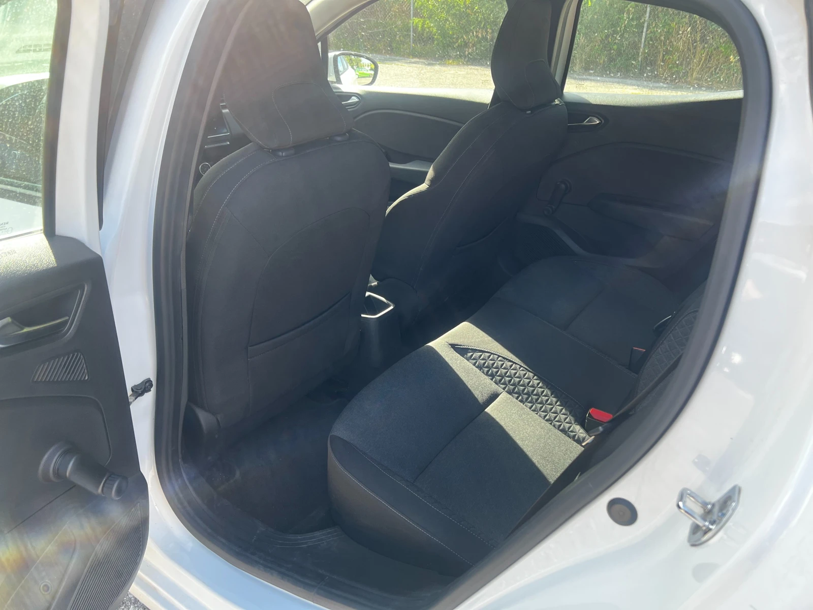 Renault Clio V, снимка 10 - Автомобили и джипове - 56091791