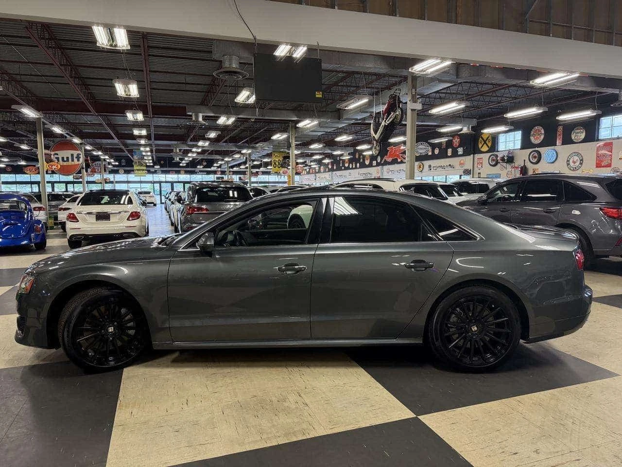 Audi A8  4.0T AWD LEATHER SUNROOF NAV B/SPOT L/ASSIS, снимка 4 - Автомобили и джипове - 56213924