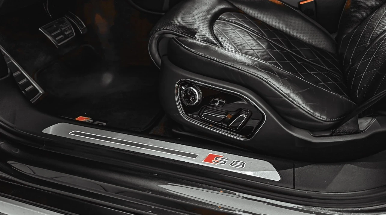 Audi S8, снимка 11 - Автомобили и джипове - 56718367