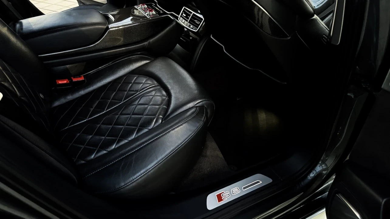 Audi S8, снимка 17 - Автомобили и джипове - 56718367