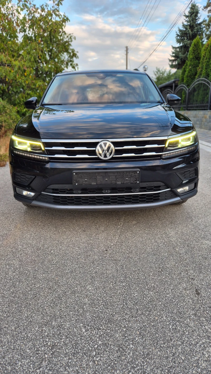 VW Tiguan 2.0TDI /Highline/ 7места, снимка 3 - Автомобили и джипове - 47005592