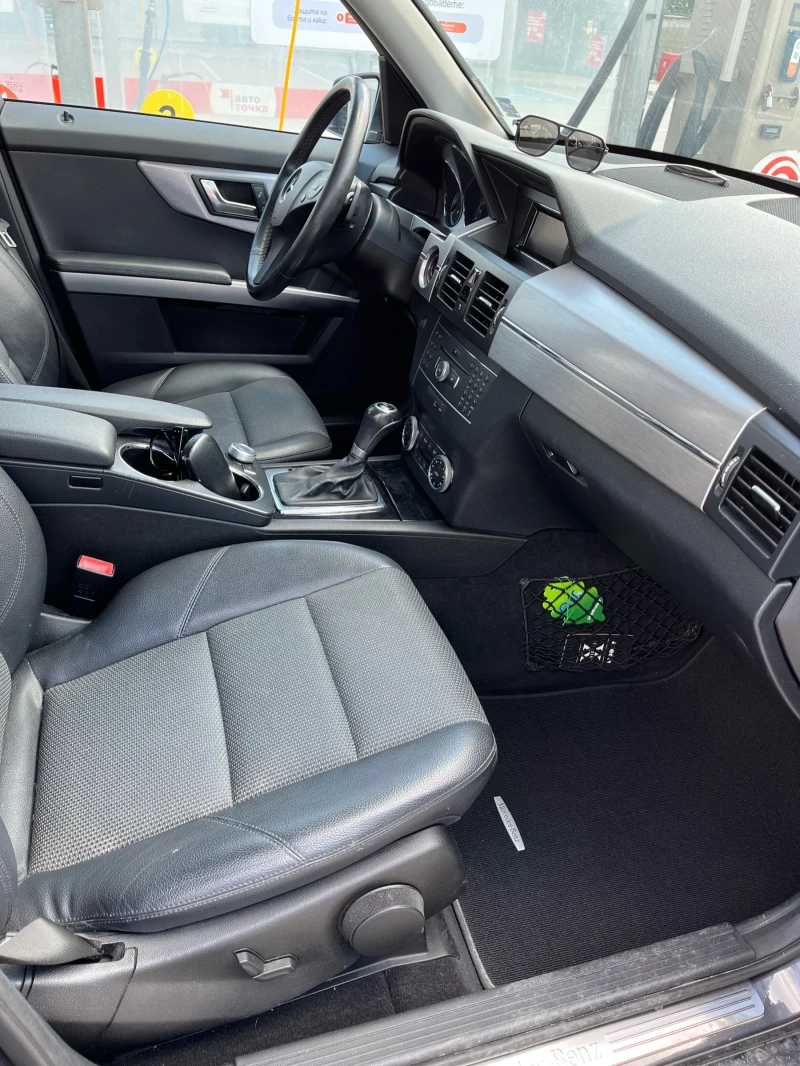 Mercedes-Benz GLK 4-MATiC, снимка 9 - Автомобили и джипове - 52338887