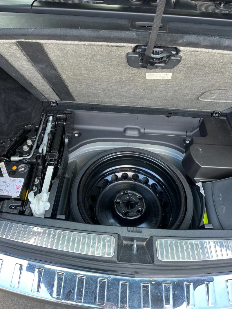 Mercedes-Benz GLK 4-MATiC, снимка 14 - Автомобили и джипове - 52338887