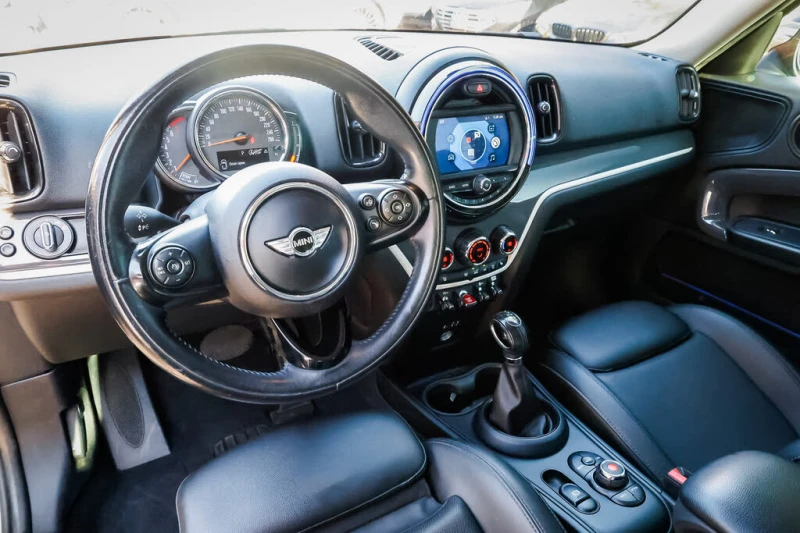 Mini Countryman ПАНОРАМА* КОЖА* КАМЕРА* ПОДГРЕВ* KEYLESS, снимка 7 - Автомобили и джипове - 52485048