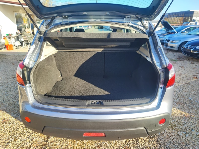 Nissan Qashqai 1, 5dci, снимка 16 - Автомобили и джипове - 52613878