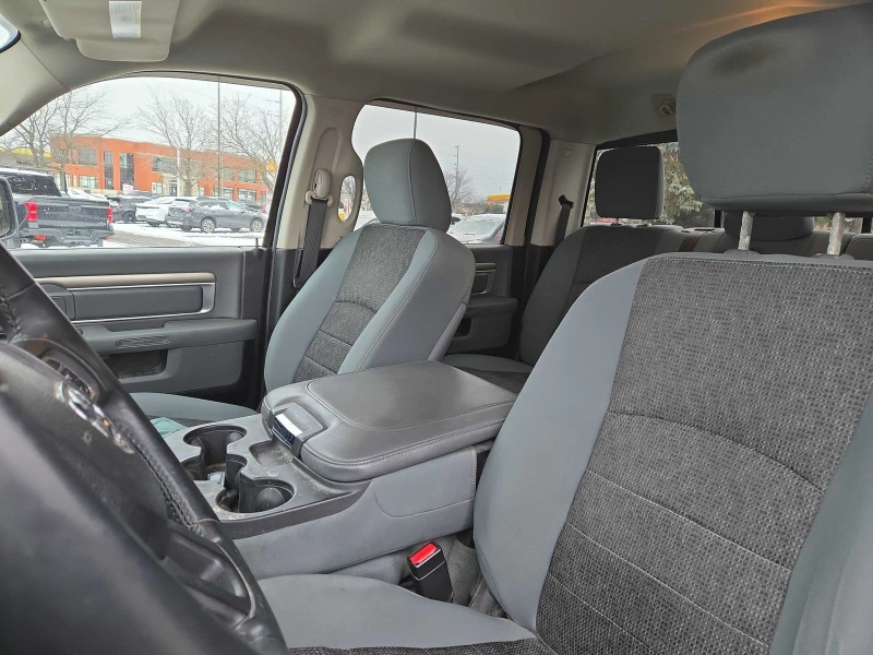 Dodge RAM 1500 BIG HORN CARFAX АВТО КРЕДИТ , снимка 11 - Автомобили и джипове - 52816253