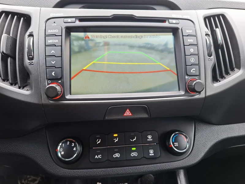 Kia Sportage 1, 7D  Navi Камера LED, снимка 12 - Автомобили и джипове - 53025196