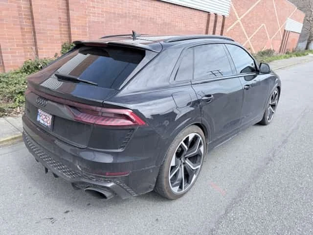 Audi RSQ8 4.0 TFSI * ДИСТРОНИК* 360 КАМЕРА* ОБДУХВАНЕ* ПАНОР, снимка 8 - Автомобили и джипове - 54034370