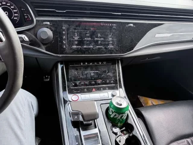 Audi RSQ8 4.0 TFSI * ДИСТРОНИК* 360 КАМЕРА* ОБДУХВАНЕ* ПАНОР, снимка 11 - Автомобили и джипове - 54034370