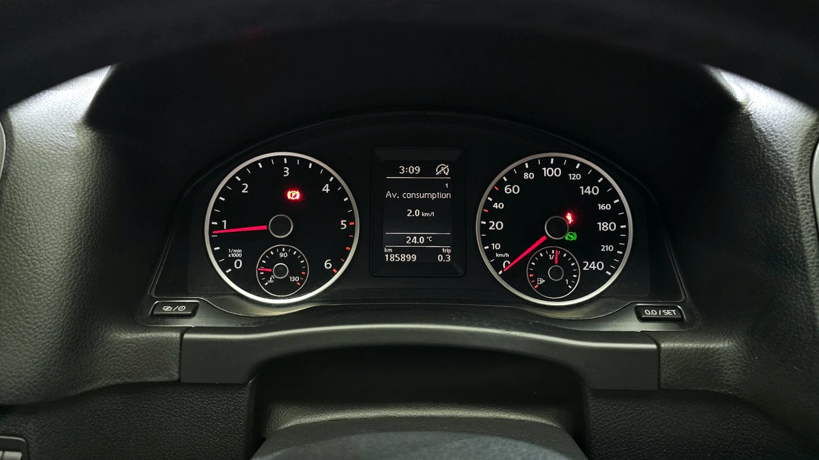 VW Tiguan 2.0TDI COMFORT - изображение 7