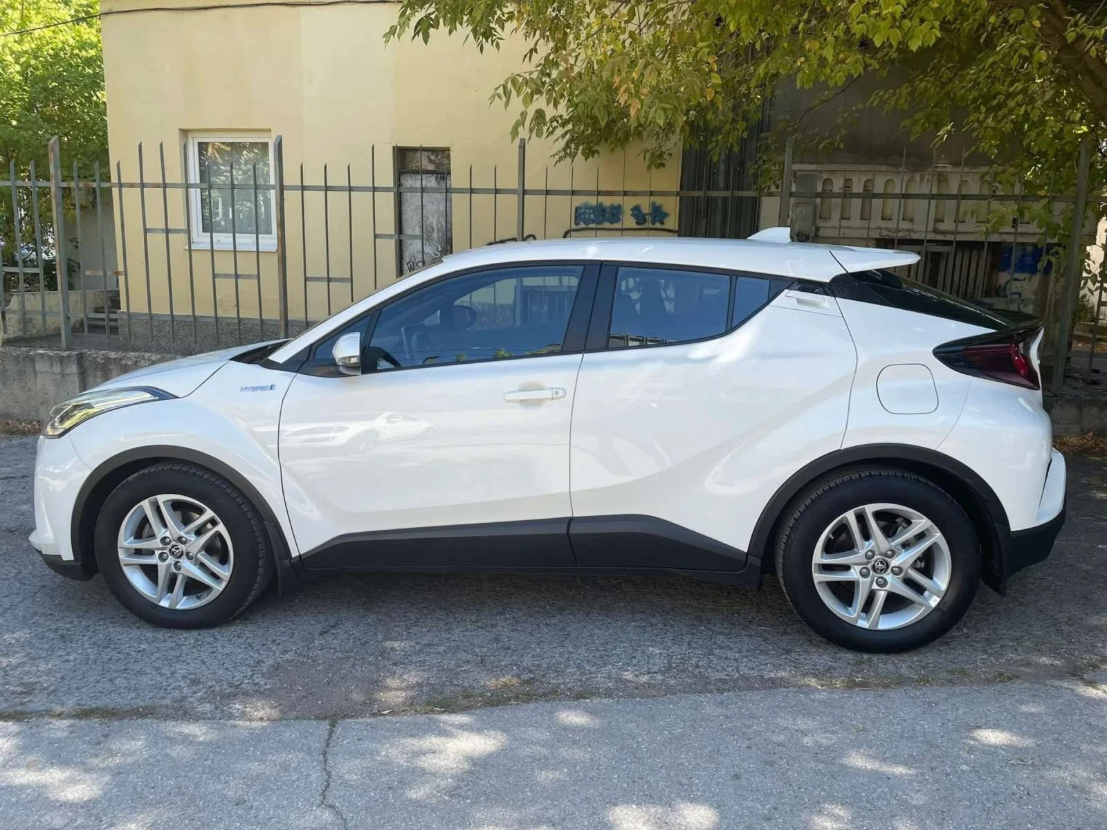 Toyota C-HR  - изображение 2