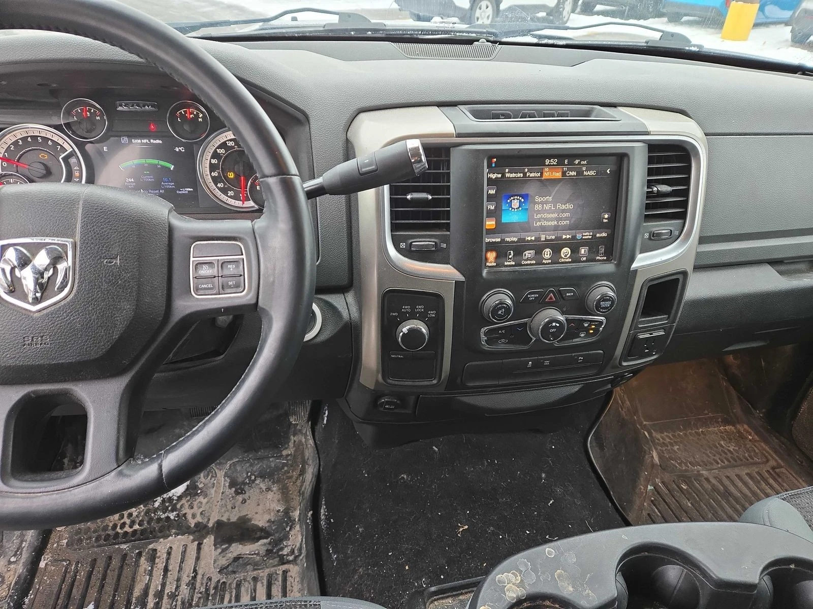 Dodge RAM 1500 BIG HORN CARFAX АВТО КРЕДИТ  - изображение 9