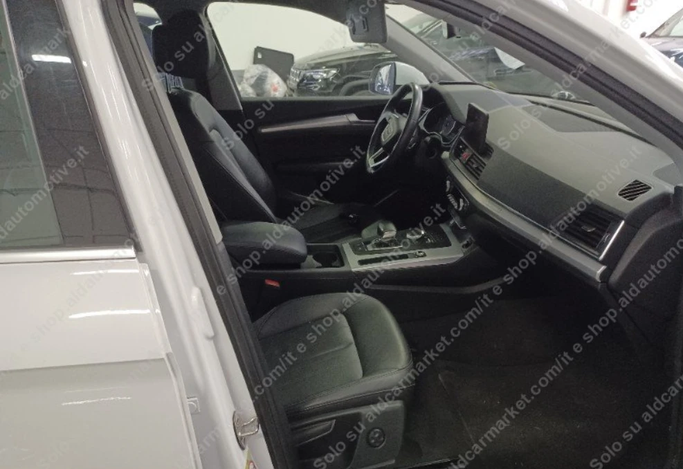 Audi Q5 35 TDI Design, снимка 7 - Автомобили и джипове - 53871972