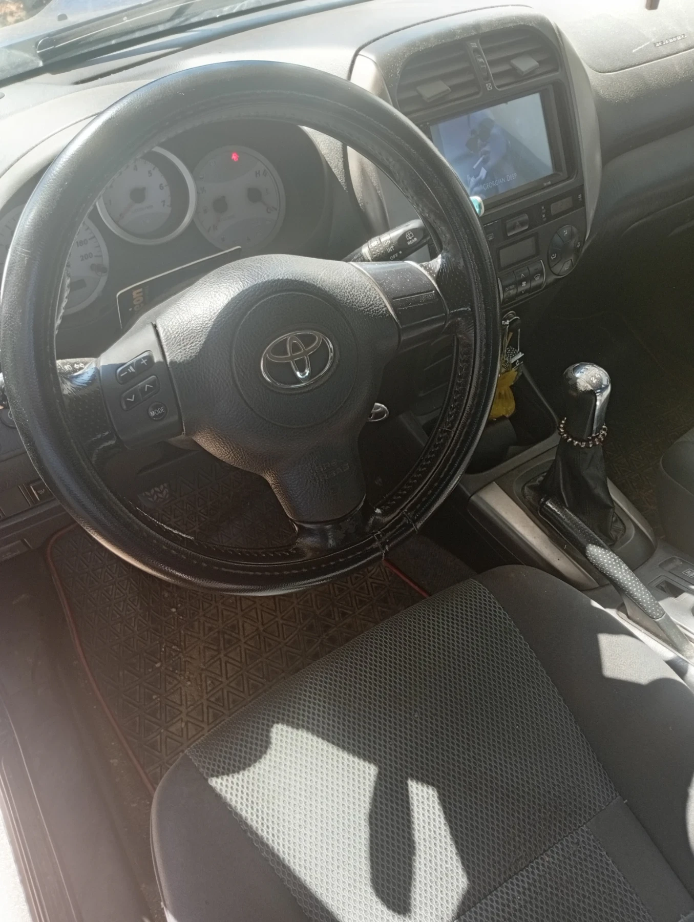 Toyota Rav4, снимка 3 - Автомобили и джипове - 54847076