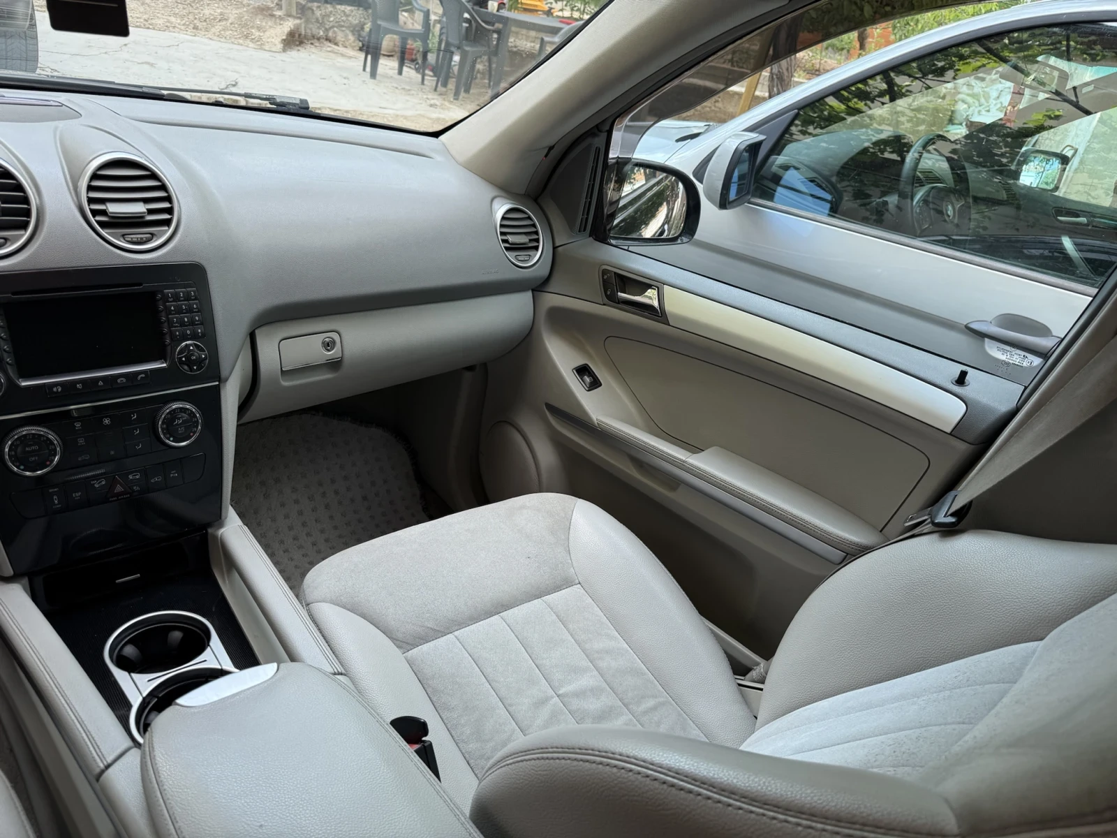 Mercedes-Benz ML 320 CDI 4MATIC ЛИЗИНГ, снимка 10 - Автомобили и джипове - 55077782