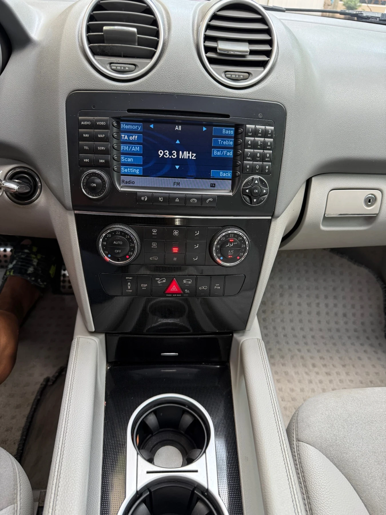 Mercedes-Benz ML 320 CDI 4MATIC ЛИЗИНГ, снимка 14 - Автомобили и джипове - 55227669