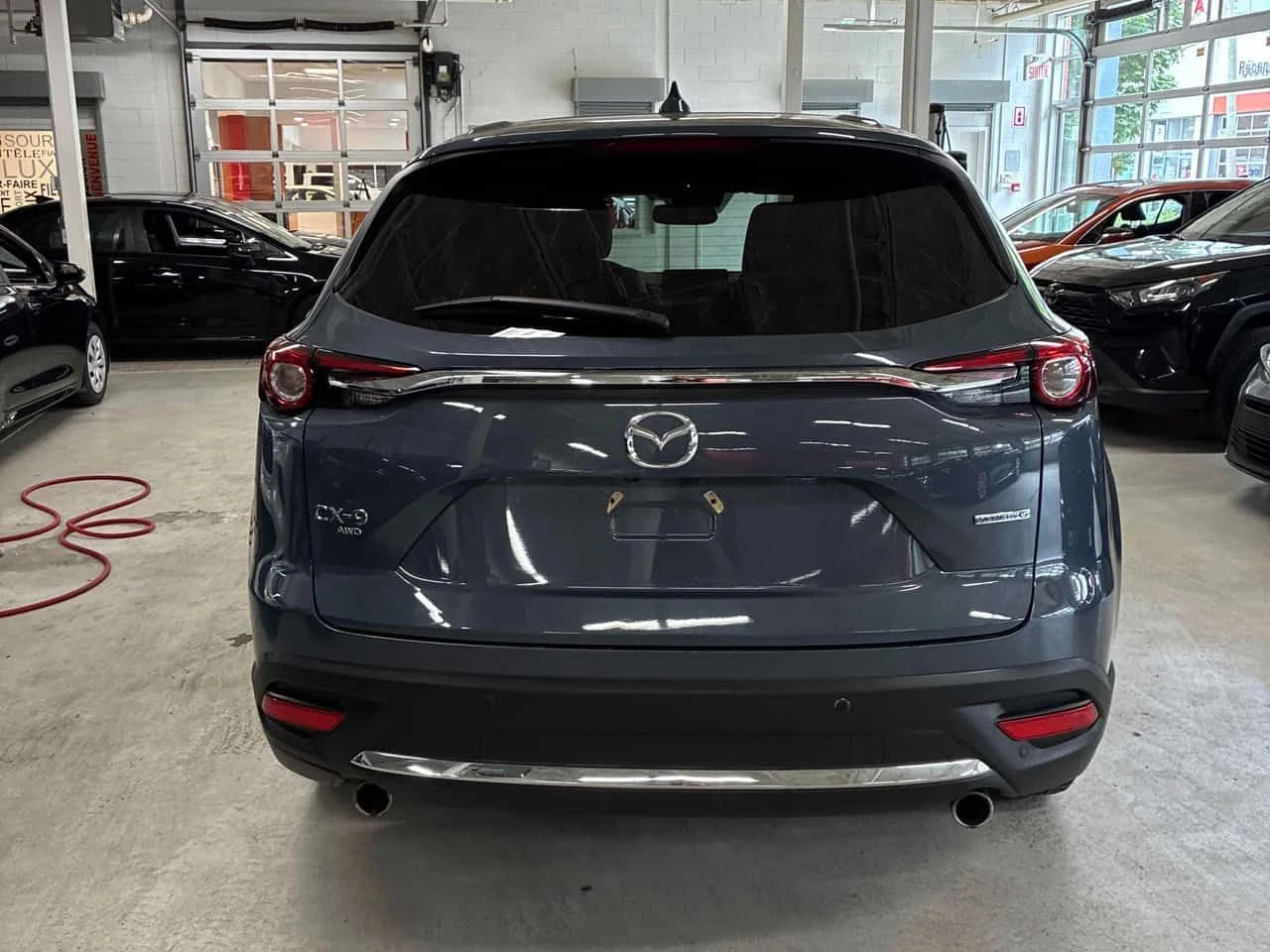 Mazda CX-9 * AWD * CARFAX * БЕЗ ПЪРВОНАЧАЛНА ВНОСКА, снимка 4 - Автомобили и джипове - 55351320