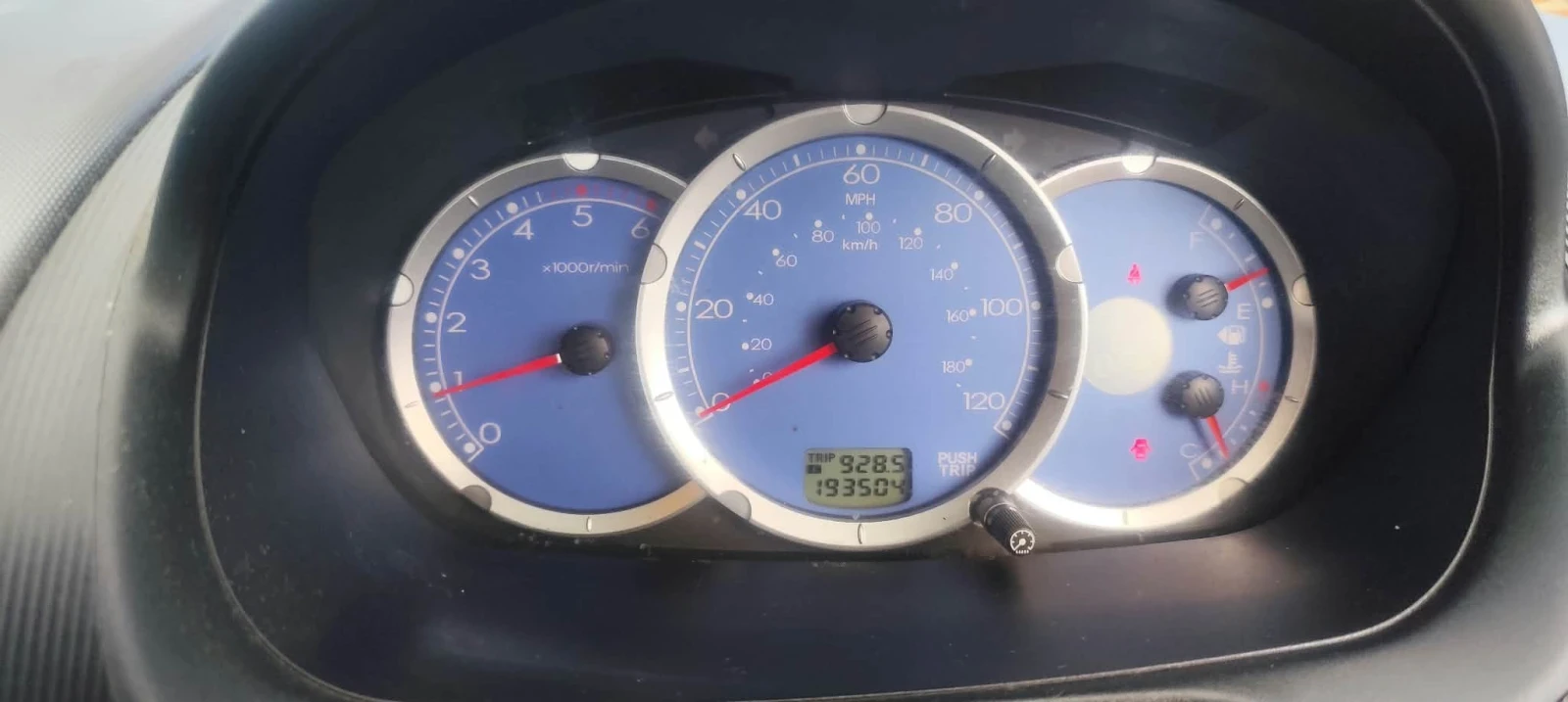 Mitsubishi L200, снимка 9 - Автомобили и джипове - 56579728